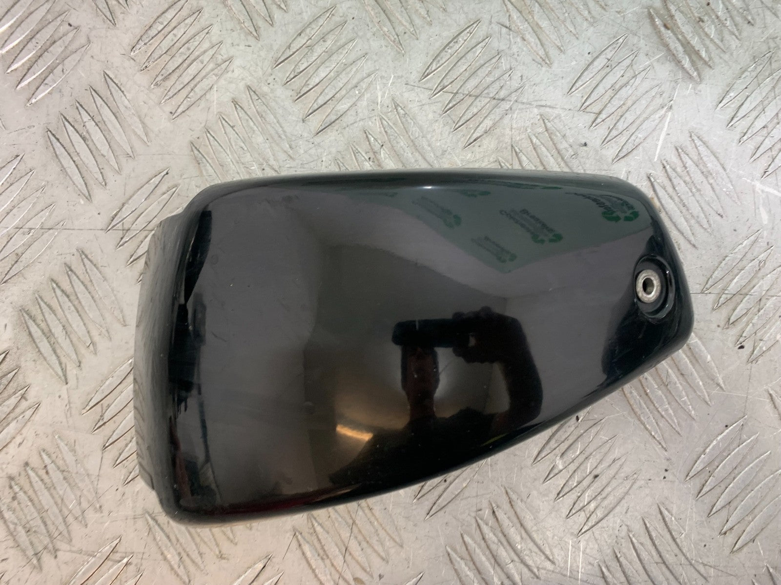 YAMAHA XVS 1300 MIDNIGHT STAR RIGHT SEAT PANEL   YEAR 2007-16 (CMB1200)