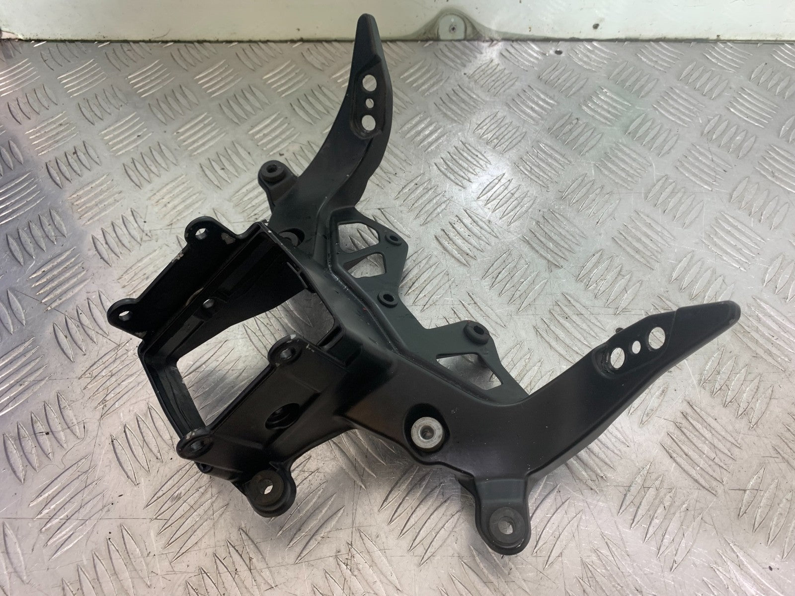 BMW S1000 RR FAIRING BRACKET   YEAR 2015-2018 (CMB1246)