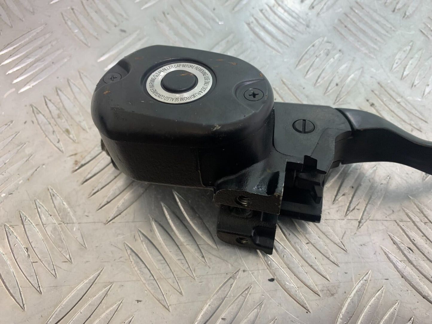 HARLEY DAVIDSON XL883 N IROD FRONT MASTER CYLINDER   YEAR 2020  (CMB1116)