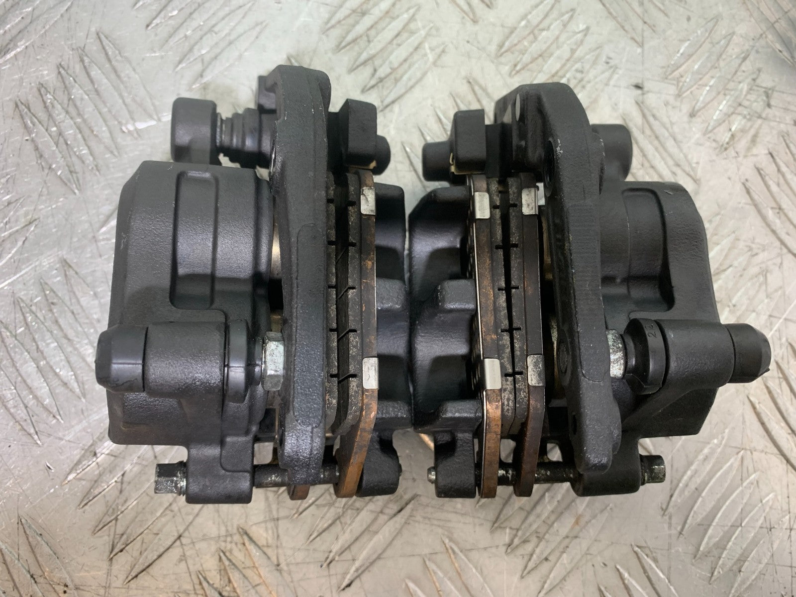 TRIUMPH TRIDENT 660 FRONT BRAKE CALIPERS   YEAR 2021-2024 (CMB1295)