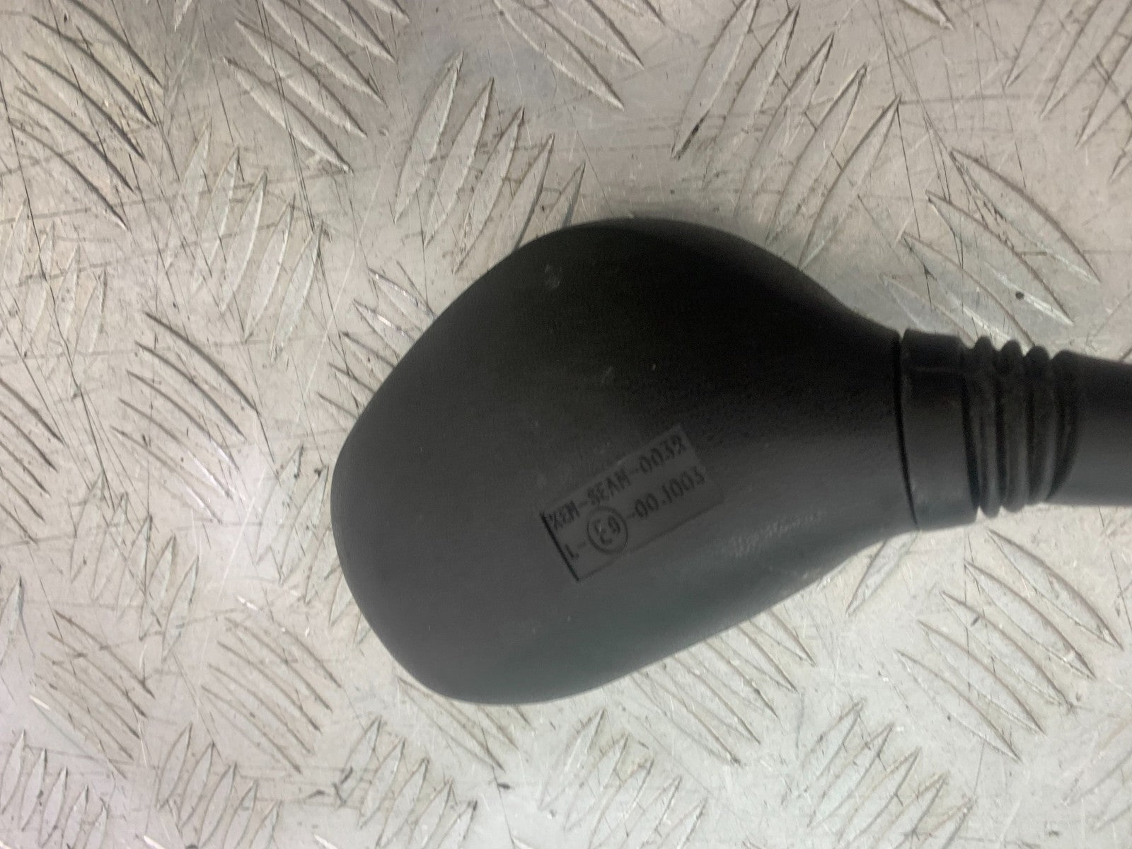 PIAGGIO MP3 250 ie RIGHT MIRROR   YEAR 2007 (CMB1307)