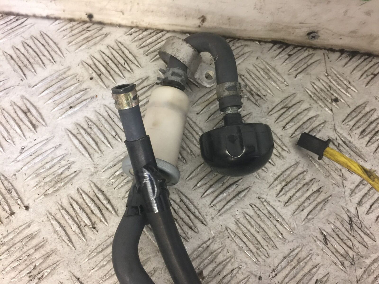 YAMAHA YZF600 YZF 600 THUNDERCAT PETROL PUMP  1994-97 (STOCK 657)