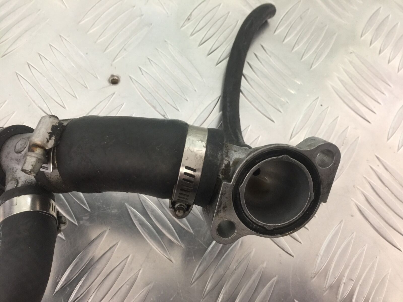 HONDA CBR600 RR COOLANT PIPE YEAR 2005-2006 (STOCK 933)