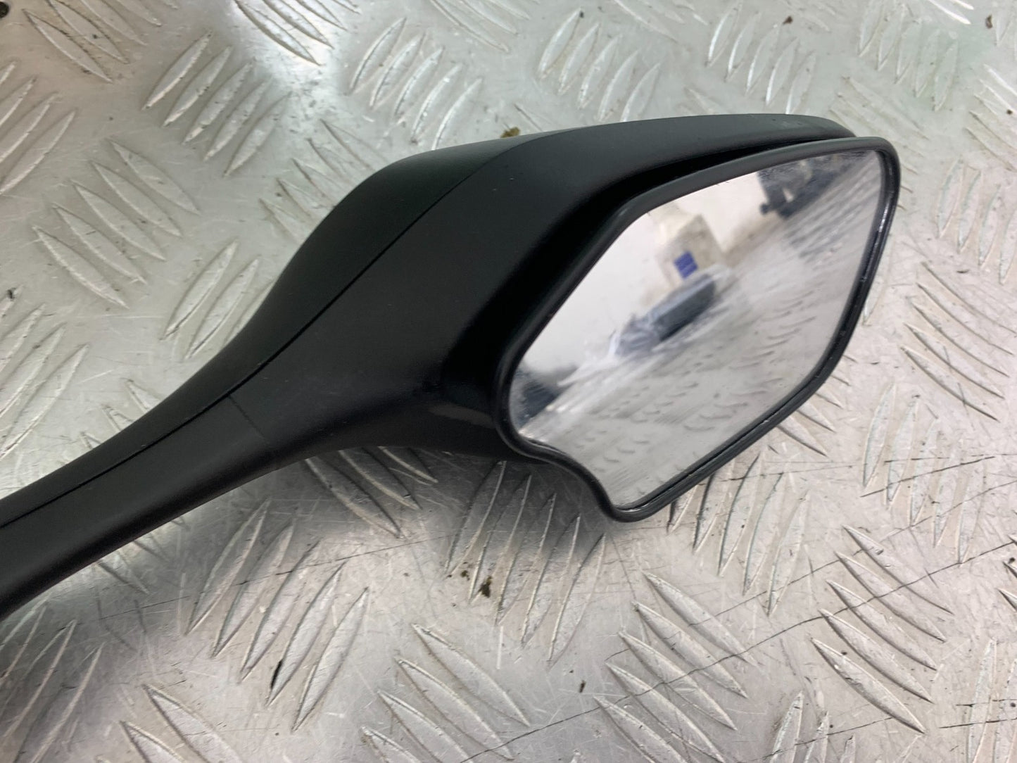 HONDA CBR1000 rr FIREBLADE RIGHT MIRROR (GENUINE HONDA PART) 2008-2011 (CMB1253)