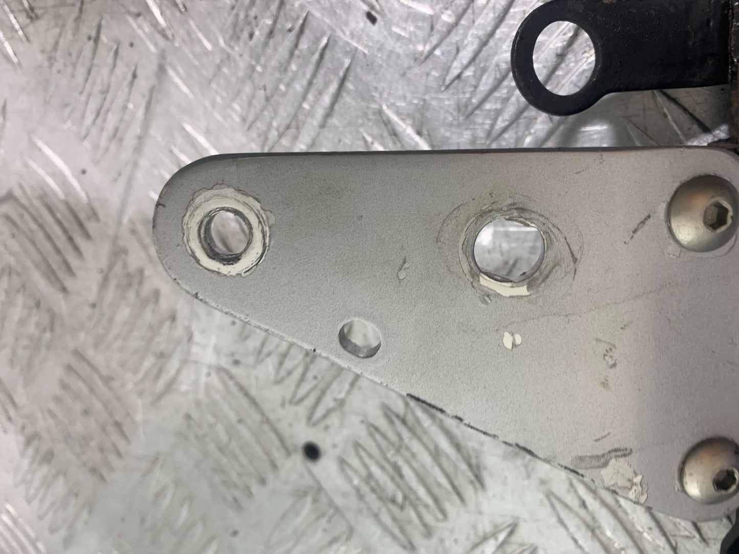 SUZUKI GSX750 INAZUMA HEADLIGHT BRACKETS   YEAR 1998-2003 (CMB1308)