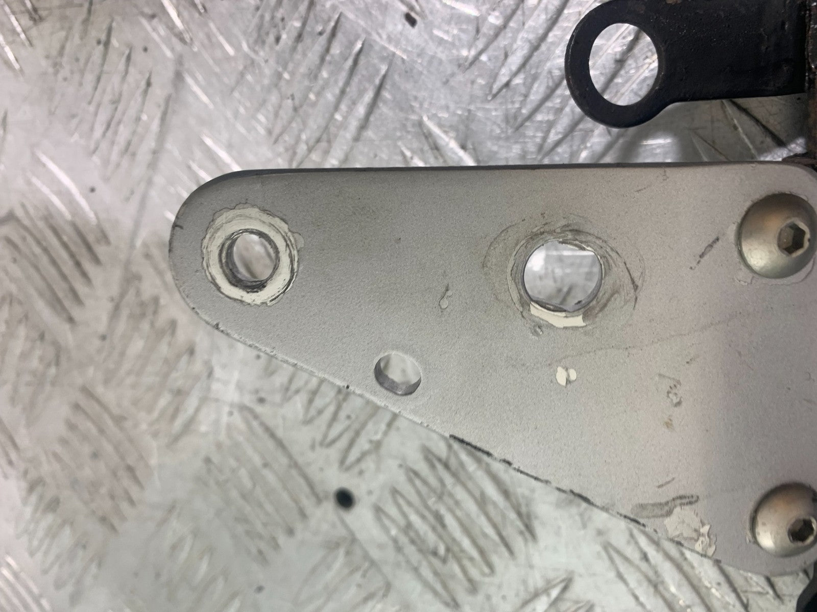SUZUKI GSX750 INAZUMA HEADLIGHT BRACKETS   YEAR 1998-2003 (CMB1308)