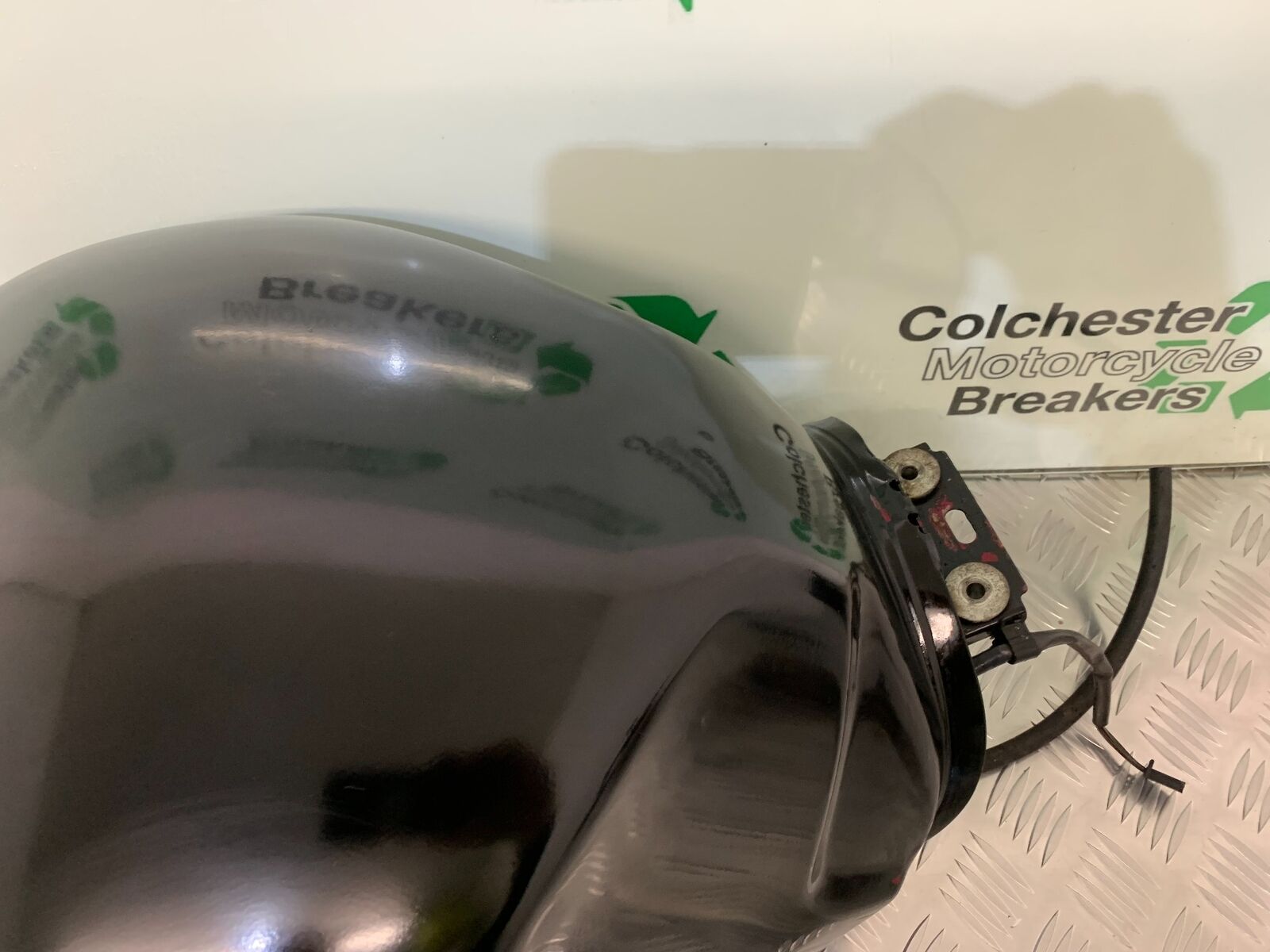 HONDA CBR1100 BLACKBIRD PETROL TANK  YEAR 1996-1998 (STOCK 936)