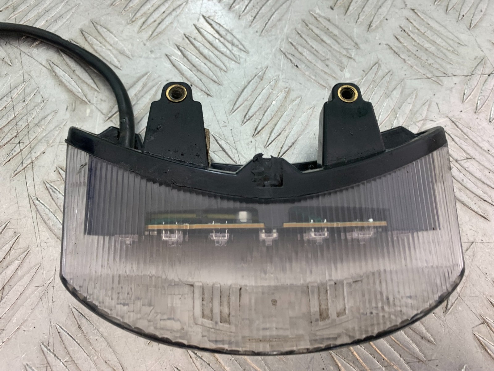 TRIUMPH SPEED TRIPLE R 1050 REAR LIGHT  2009 (CMB1183)