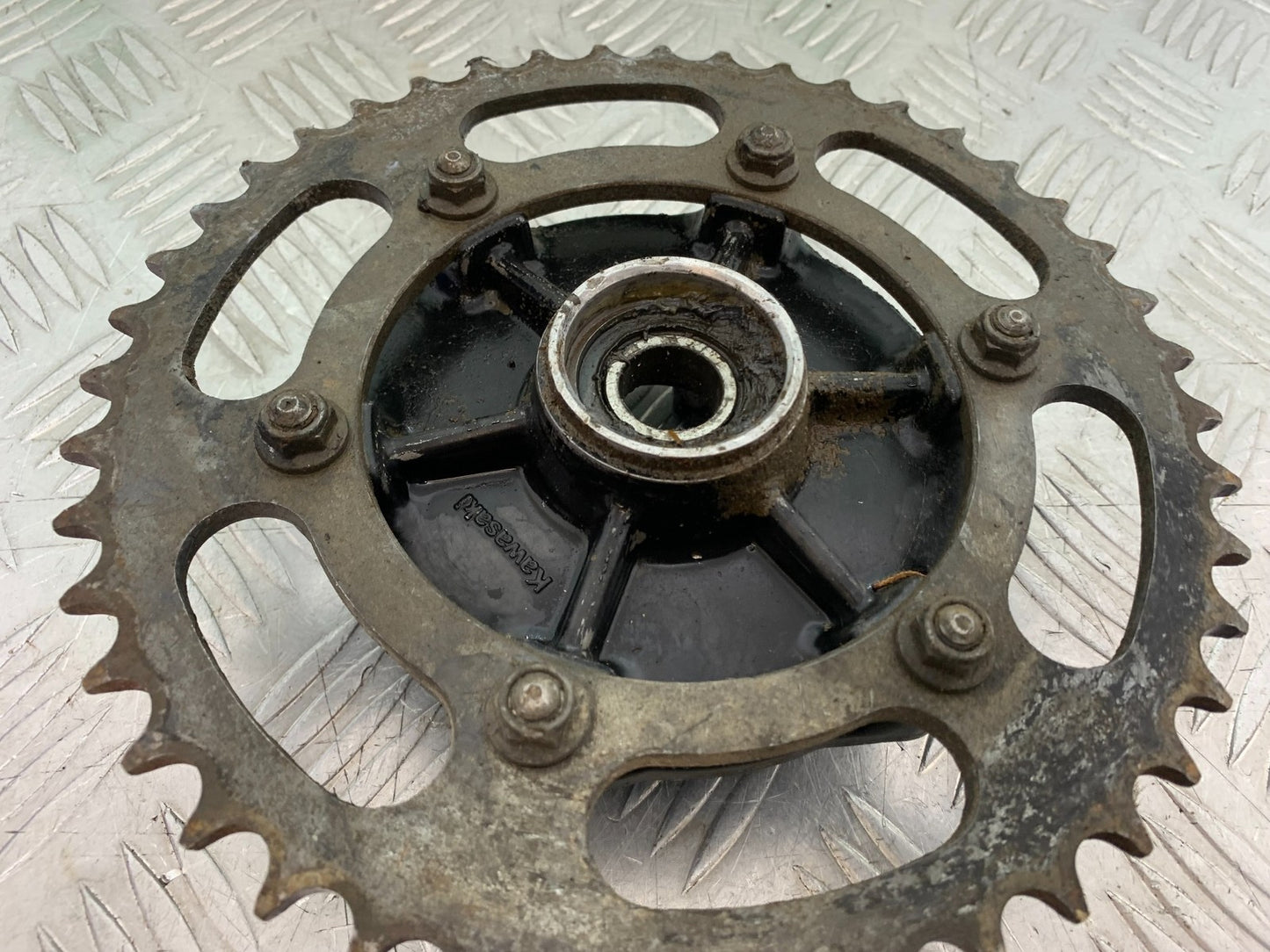 KAWASAKI KLR250 KLR 250 SPROCKET CARRIER   YEAR 1984-2001 (CMB1225)