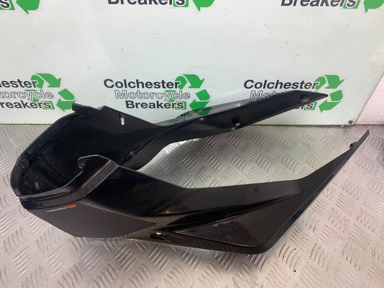 KTM 790 DUKE PETROL TANK SURROUND  YEAR 2018-2021  (CMB11150)