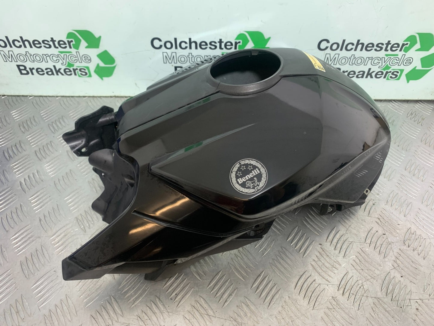 BENELLI BN125 BN 125 PETROL TANK COVER  YEAR 2018-2021 (CMB1194)