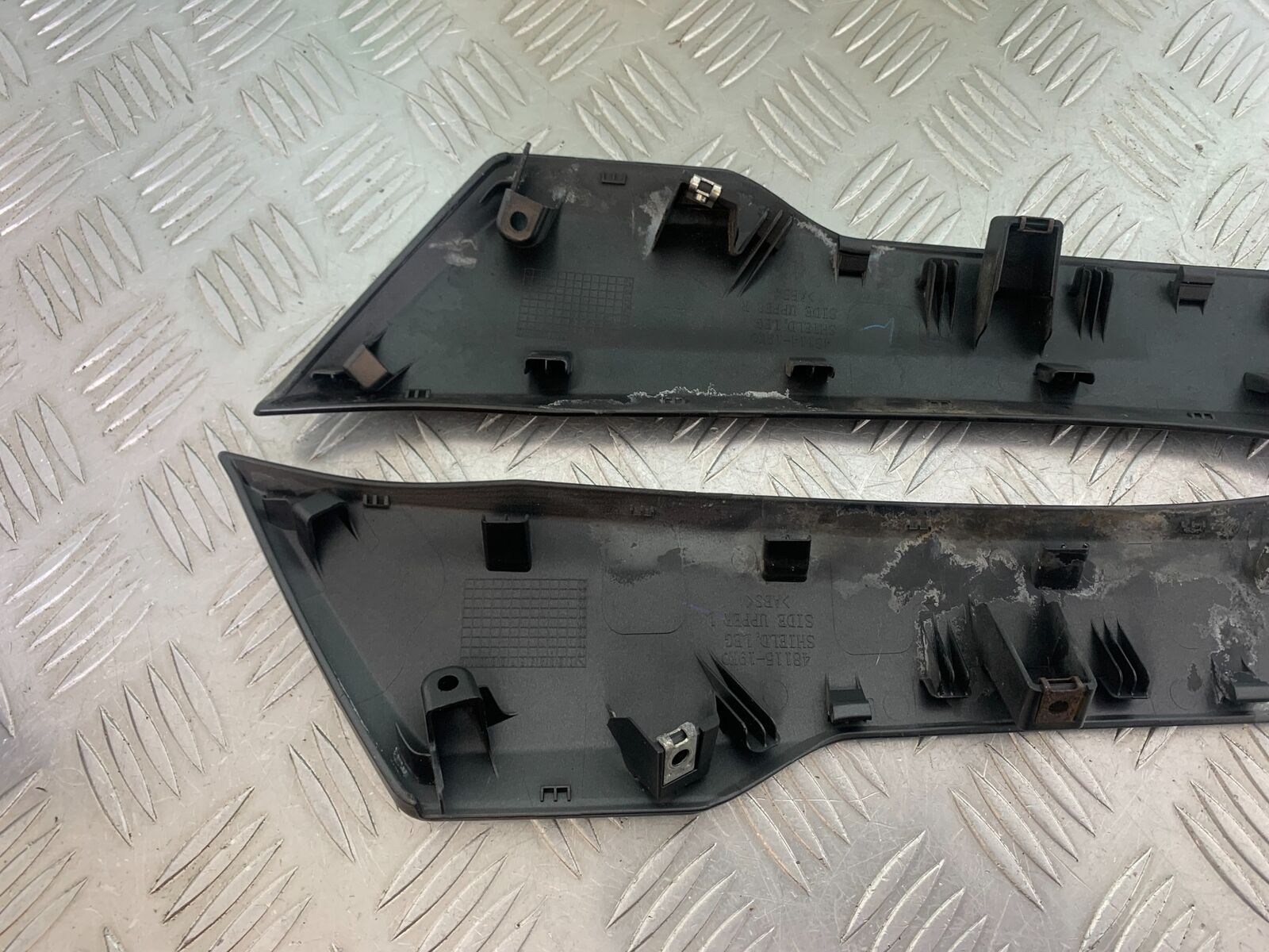 SUZUKI AN400 AN 400 BURGMAN LOWER INFILL PANELS   YEAR 2017-2024 (CMB1118)