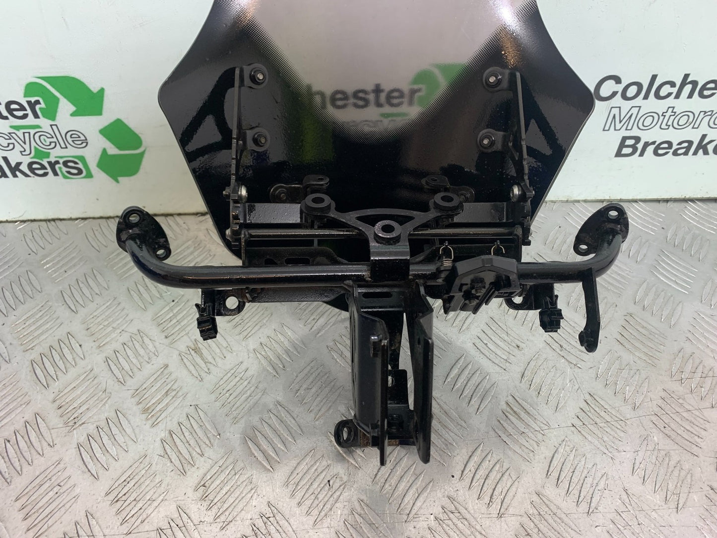 KAWASAKI Z1000 SX FAIRING BRACKET AND SCREEN  YEAR 2014-16 (CMB1264)