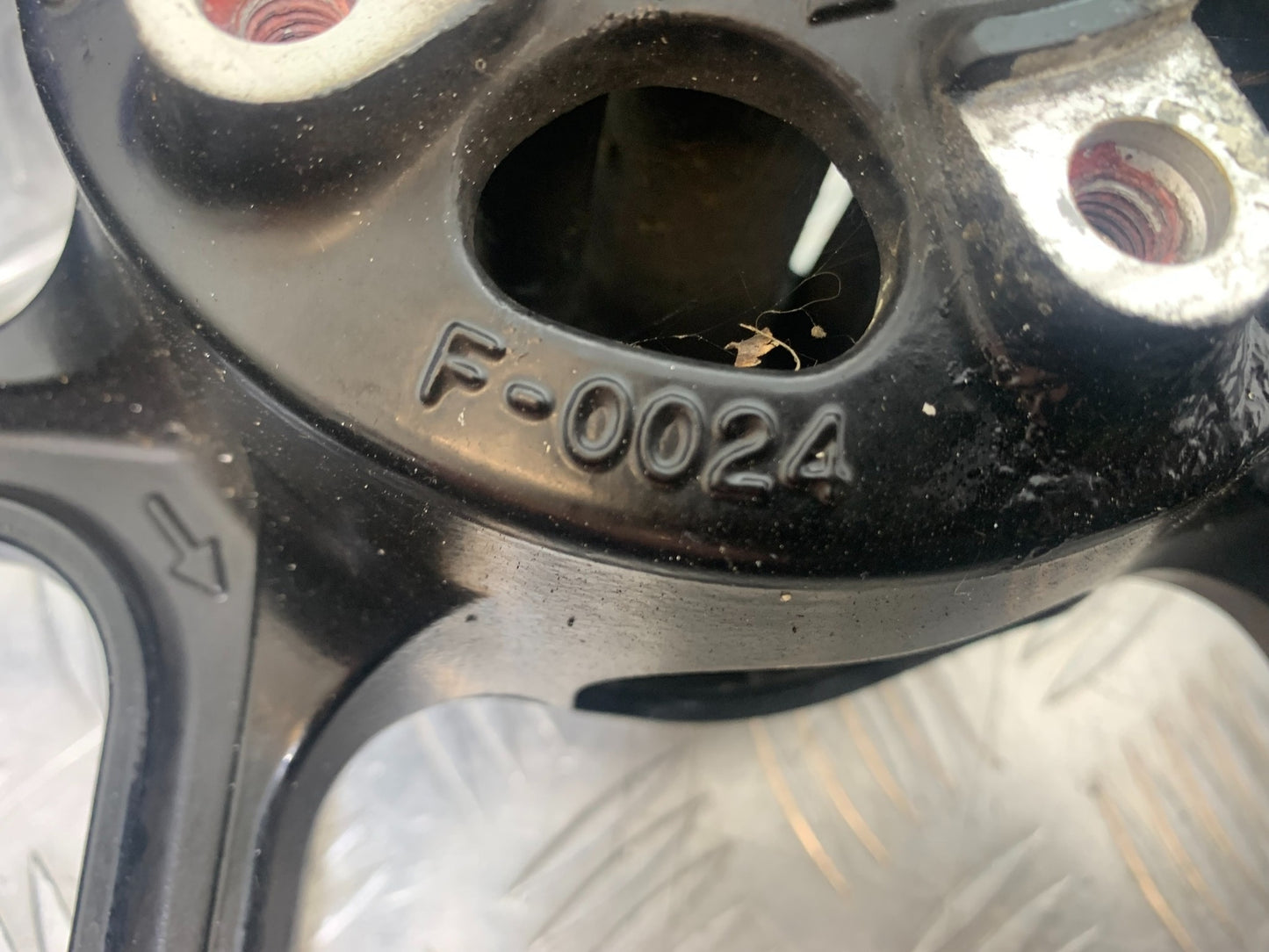 KAWASAKI ZX6R FRONT WHEEL  YEAR 2009-2012 (CMB1136)