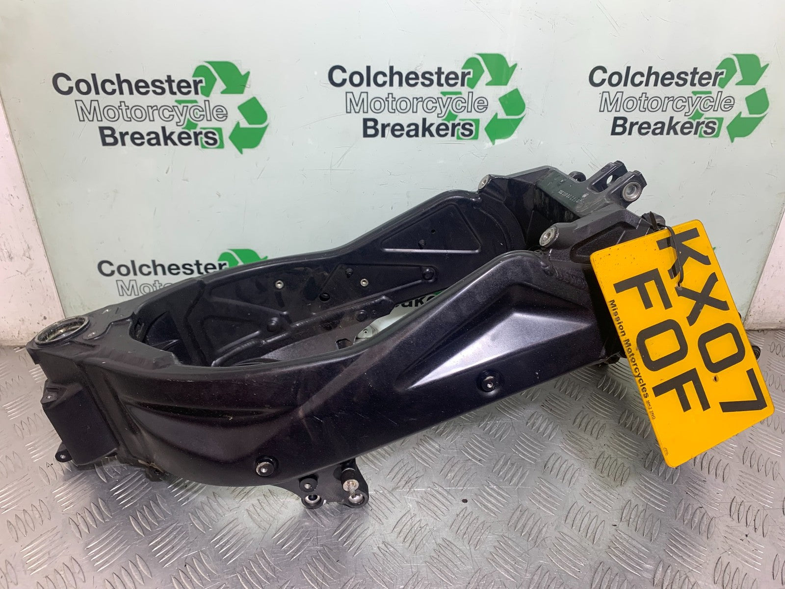 APRILIA RSV1000 R FACTORY MILLE FRAME REG LOG BOOK    2004-09 (CMB1203)