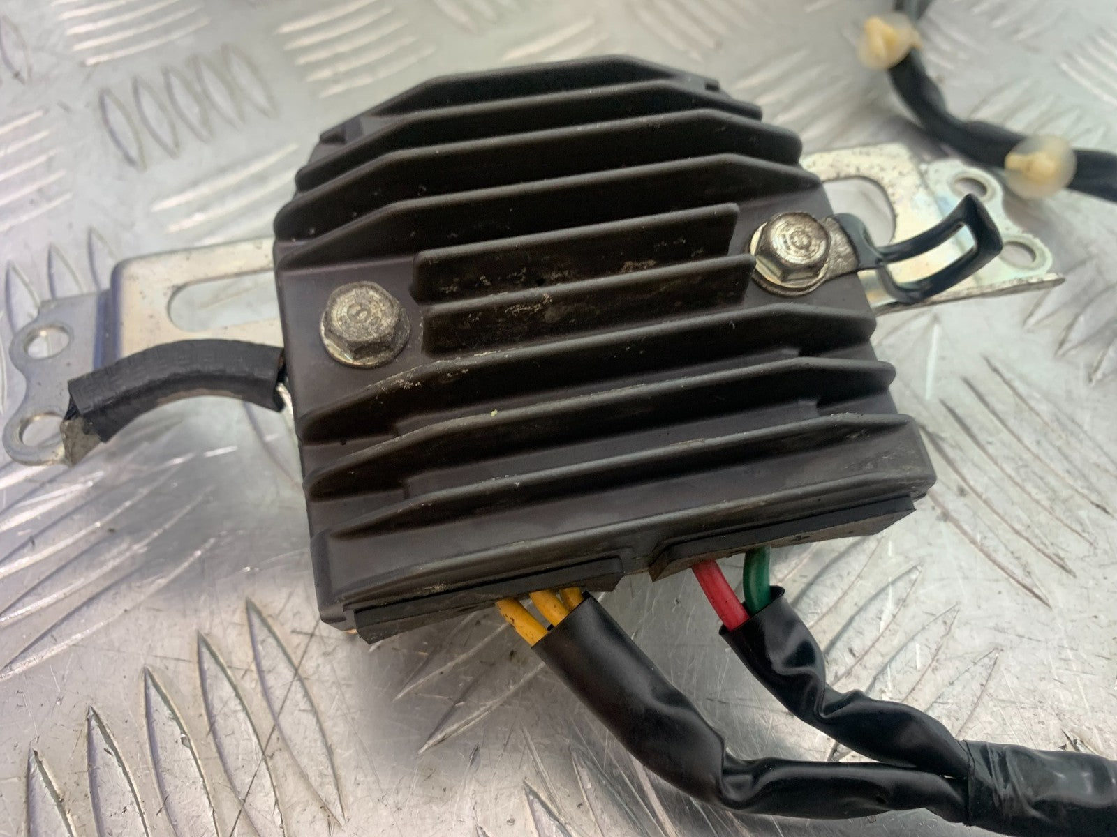 HONDA CBR1000 rr FIREBLADE REGULATOR   YEAR 2012-2016 (CMB1198)