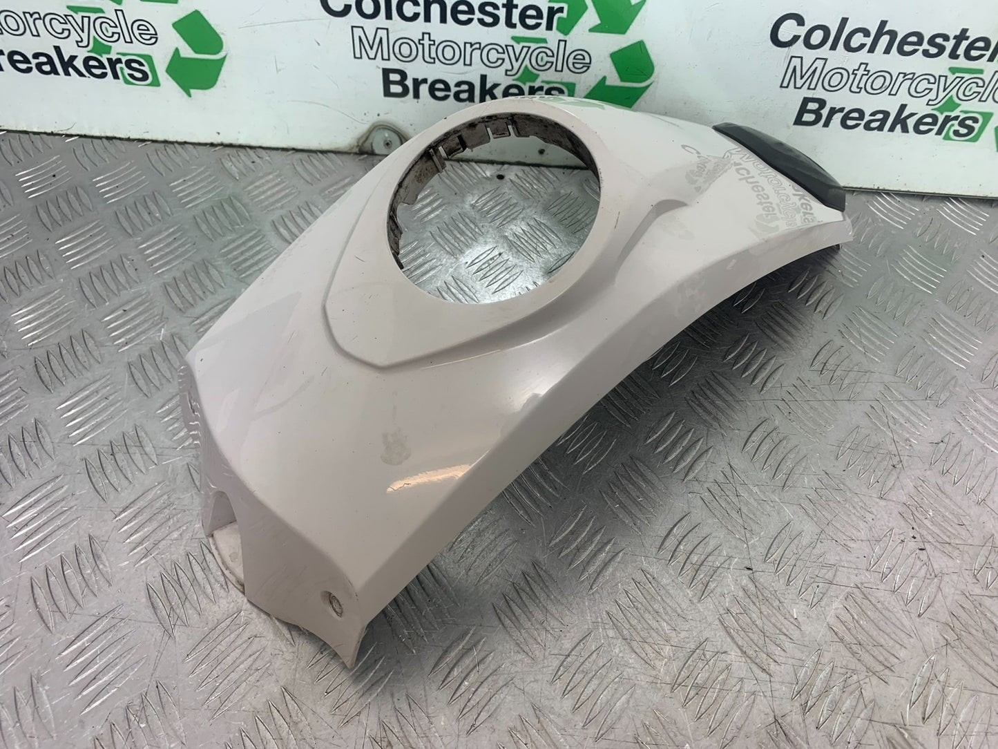 BMW R1200 R 1200 GS CENTER TANK PANEL YEAR 2013-2016 (CMB1257)