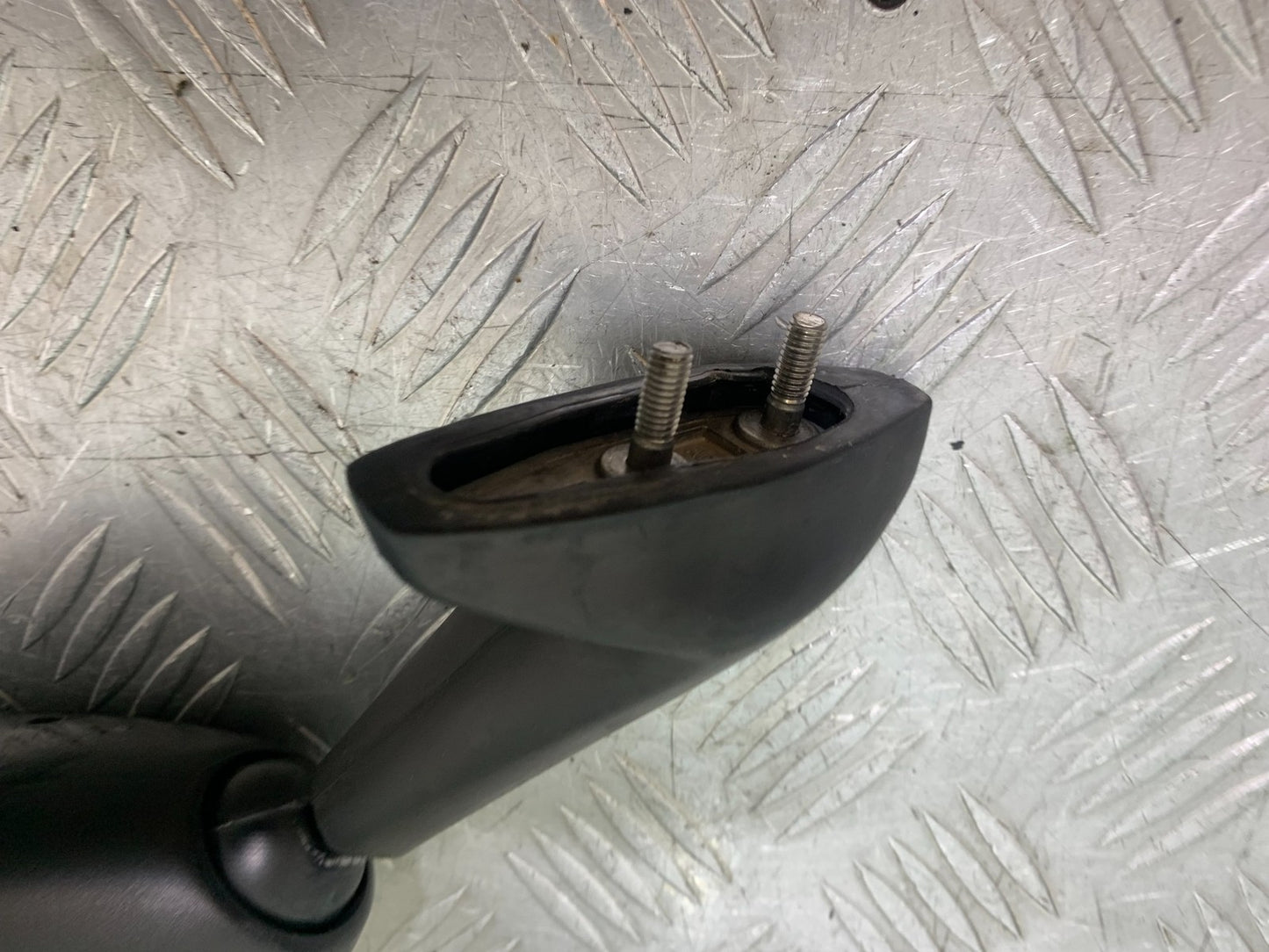 YAMAHA YZF R1 4XV RIGHT MIRROR  YEAR 1998-99 (CMB1291)
