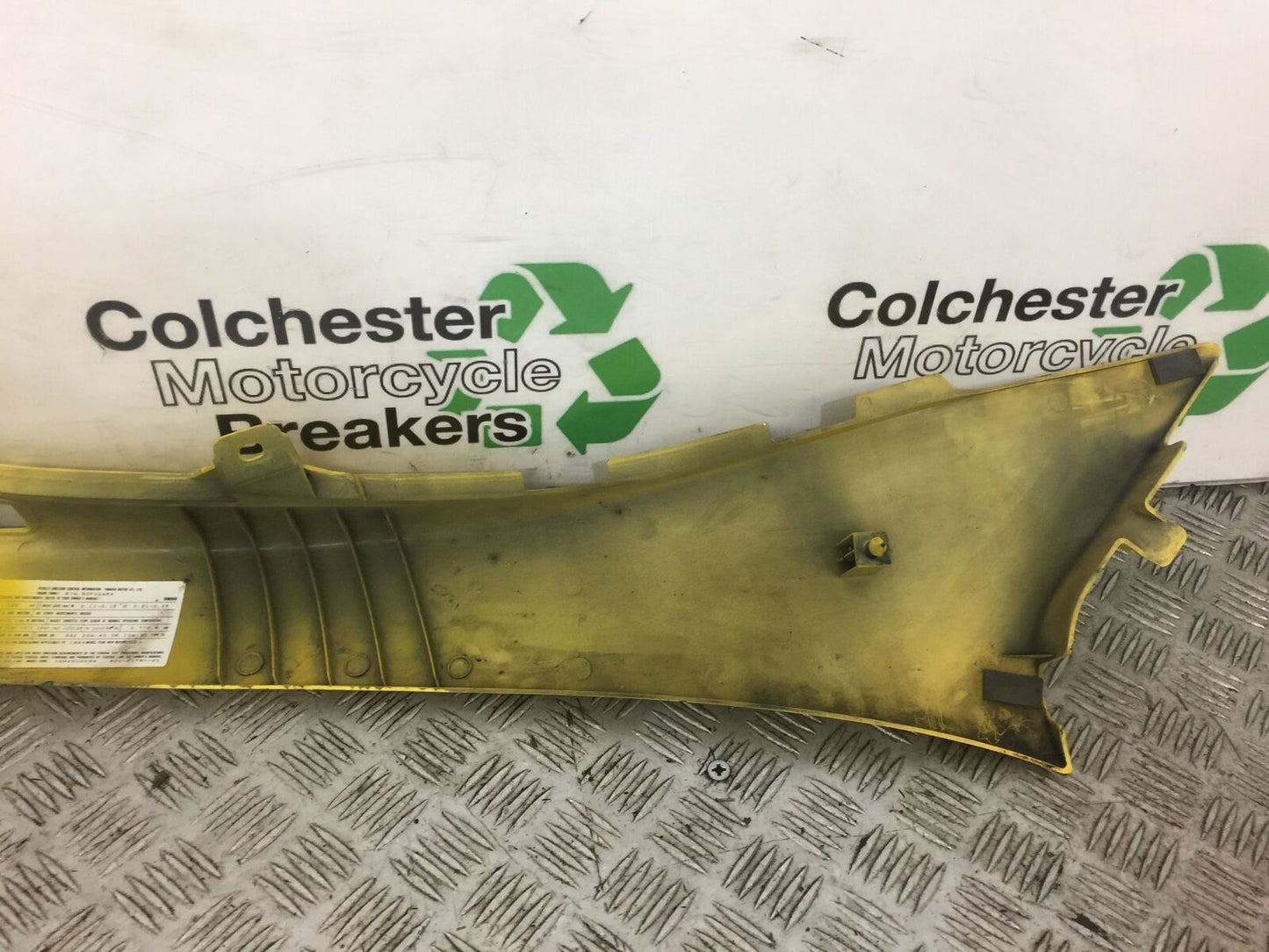 YAMAHA XJ600 XJ 600 DIVERSION LEFT SEAT PANEL  YEAR 1995 STOCK 359