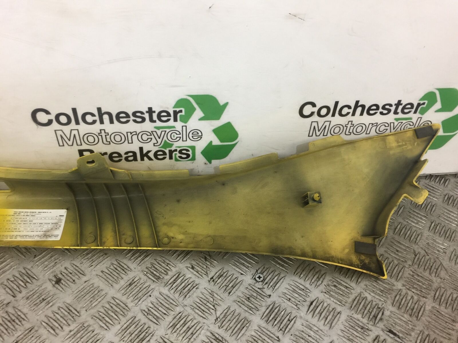 YAMAHA XJ600 XJ 600 DIVERSION LEFT SEAT PANEL  YEAR 1995 STOCK 359