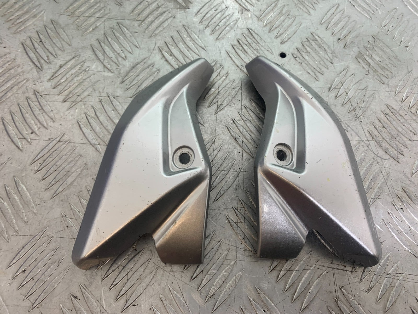 SUZUKI GSR600 GSR 600 LEFT & RIGHT HEADLIGHT COVERS   2006-2010 (CMB1177)