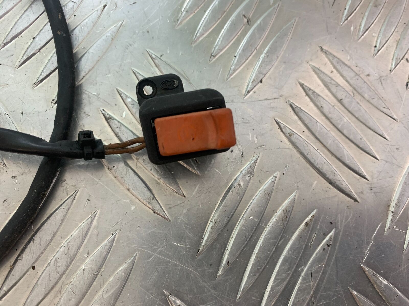 APRILIA RS50 RS 50 RIGHT SWITCH GEAR   YEAR 1996-1998 (CMB1132)