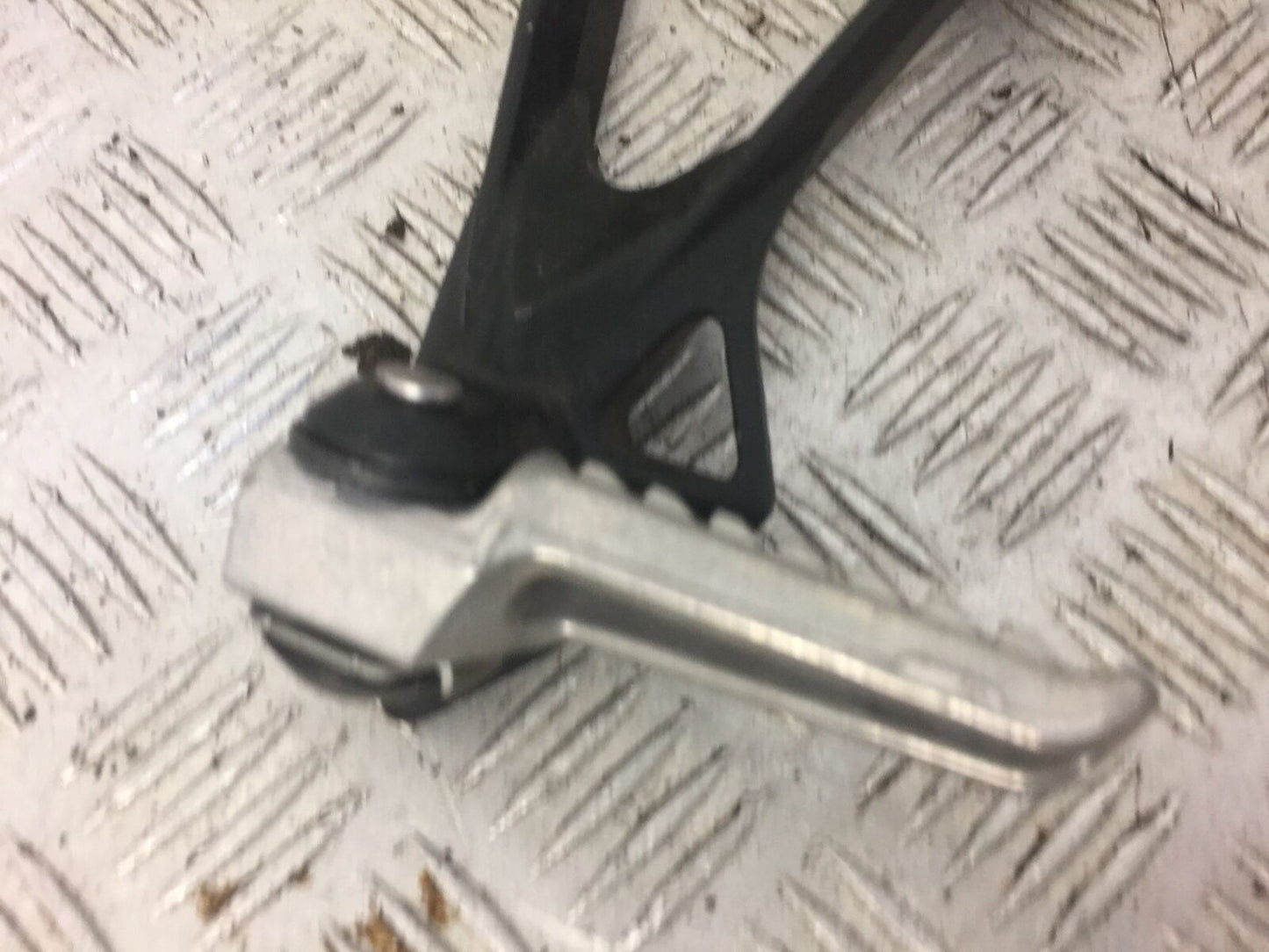 KAWASAKI ZX6R ZX6 R LEFT REAR HANGER AND PEG  YEAR 2007 2008 (STOCK 519)