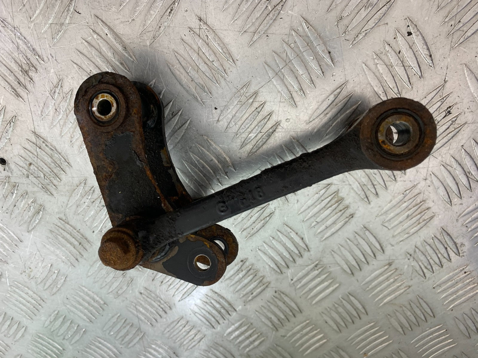 ROYAL ENFIELD HIMALAYAN 411 REAR SHOCK LINKAGE   YEAR 2018-2023 (CMB1279)