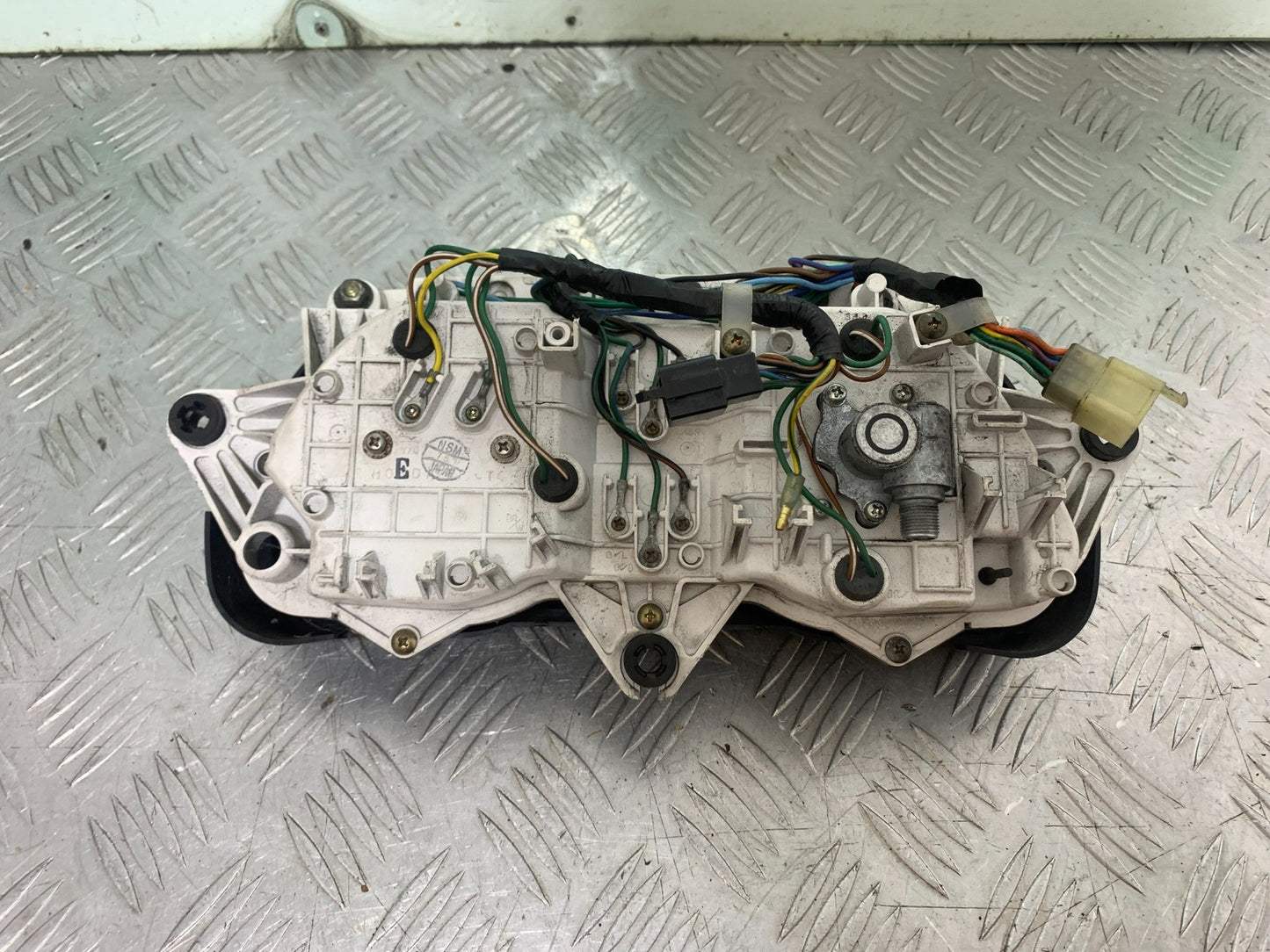 HONDA ST1100 PAN EUROPEAN CLOCK SPEEDO DASH YEAR 1993-2001 (CMB1195)