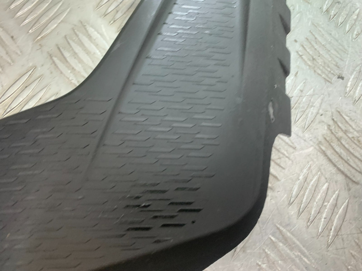KTM 390 ADVENTURE RIGHT RADIATOR COVER  YEAR 2020-24 (CMB1240)