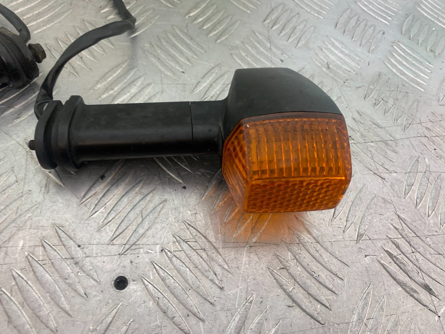 KAWASAKI GPZ600 GPZ 600 FRONT INDICATORS  YEAR 1988-90 (CMB1258)