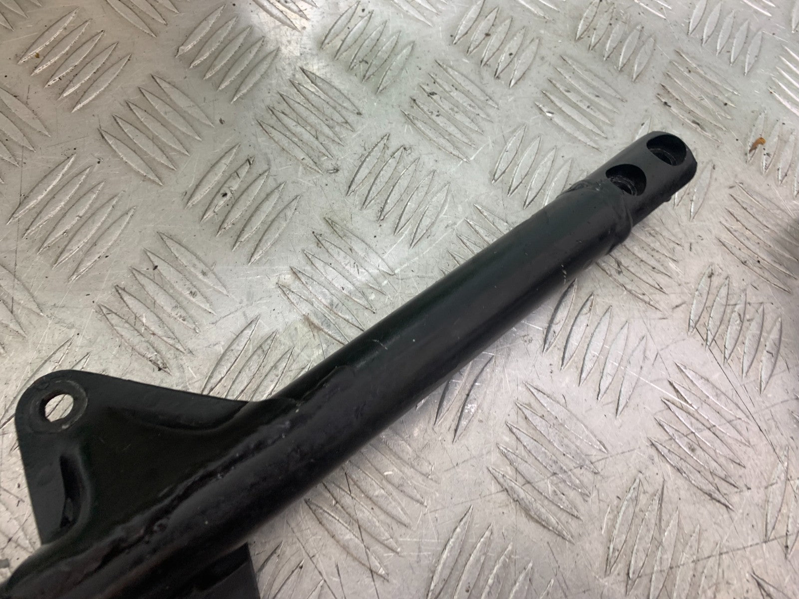 HONDA VT700 VT 700 SHADOW FRAME RAIL  YEAR 1984-85 (CMB1328)