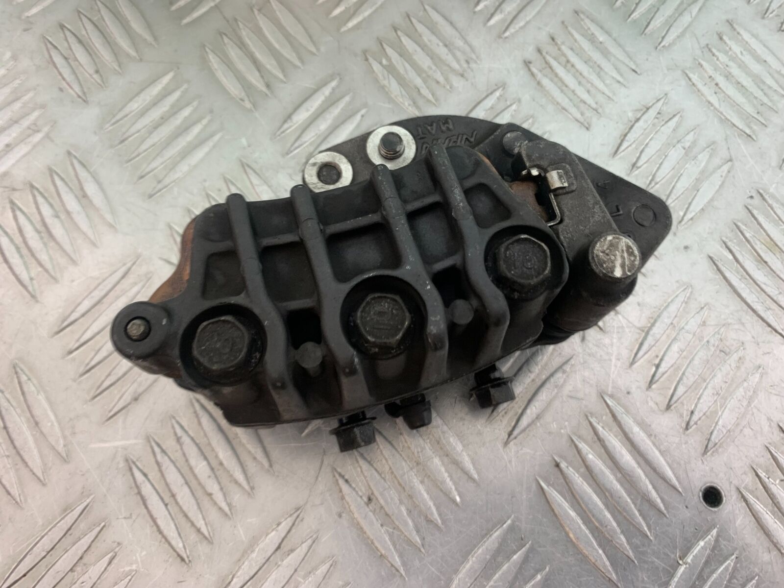 HONDA CBR1100 BLACKBIRD FRONT RIGHT CALIPER  YEAR 1999-2005 (CMB1103)