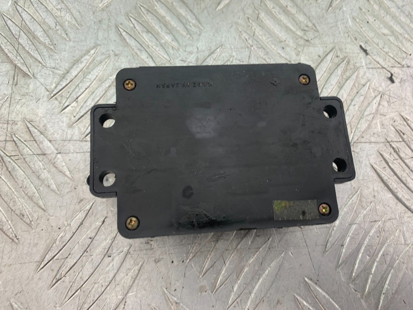 KAWASAKI Z750 Z 750 FUSE BOX YEAR 2004-2006  (CMB1234)