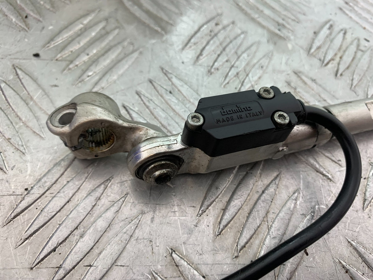 DUCATI 1299 PANIGALE GEAR LEVER   YEAR 2016 (CMB 1187)