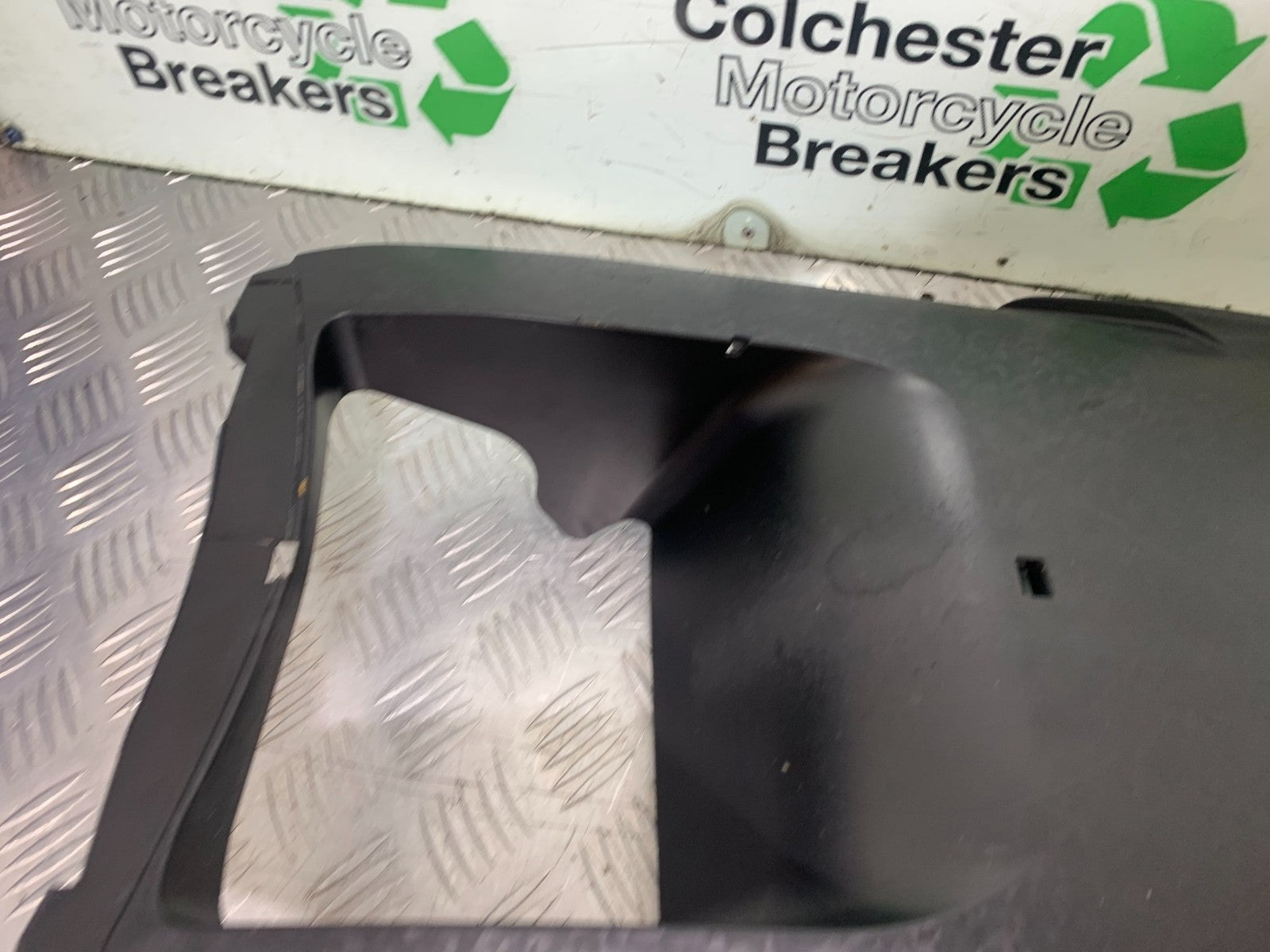 YAMAHA XMAX 300 BELLYPAN  YEAR 2017-2020 (CMB1218)