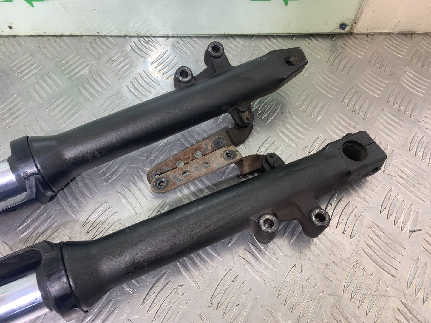 KAWASAKI ER6 F  FORKS  YEAR 2005-2008 (CMB1098)