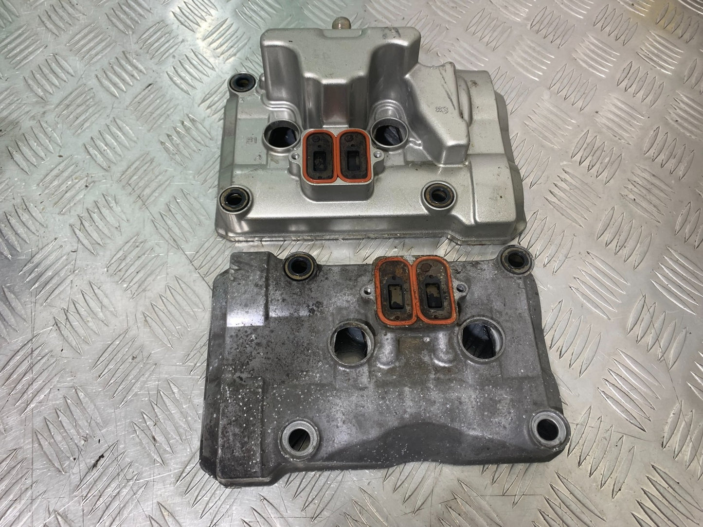 HONDA VFR800 PRE V-TEC ROCKER COVERS  YEAR 1998-2001 (CMB1233)