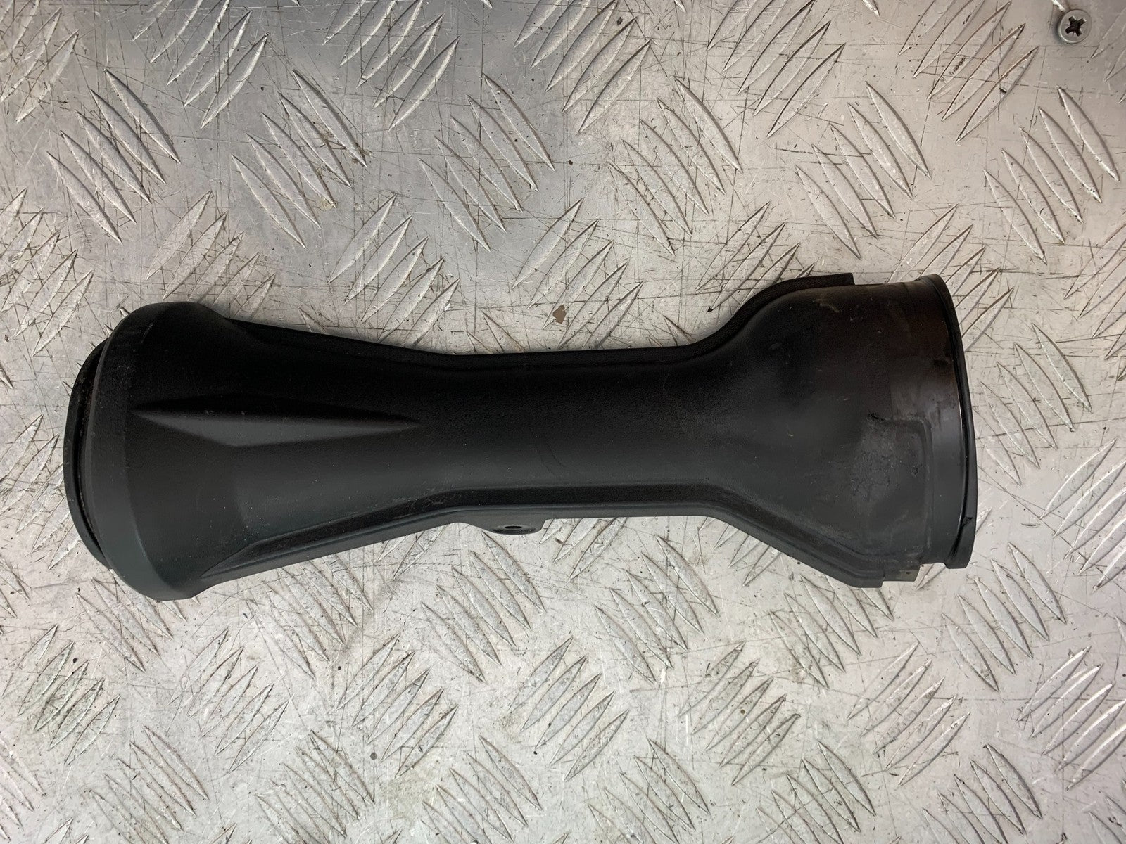KAWASAKI GTR1400 GTR 1400 SWINGARM COVER   YEAR 2007-2009 (CMB1306)