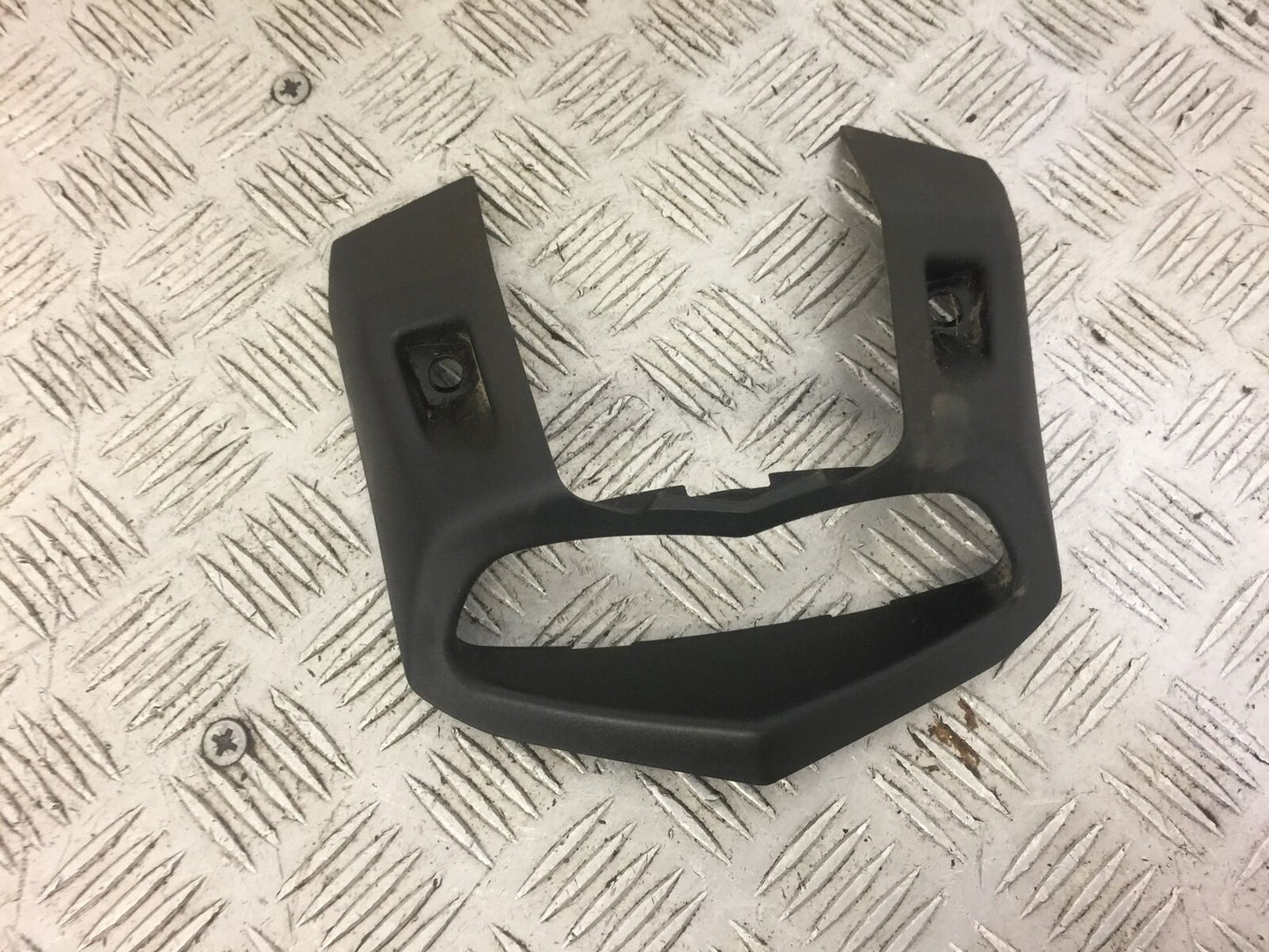 YAMAHA MT 125 MT125 REAR LIGHT INFILL COVER  2014-2019 ABS (STOCK 544)