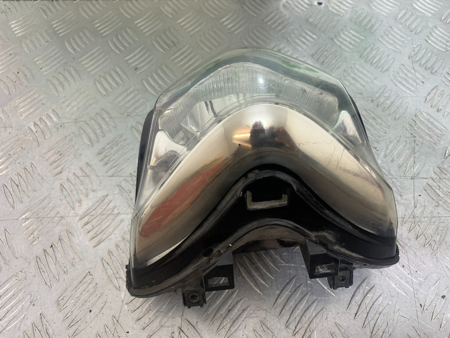 SUZUKI GW250 GW 250 INAZUMA HEADLIGHT  YEAR 2013-2018  (CMB1205)