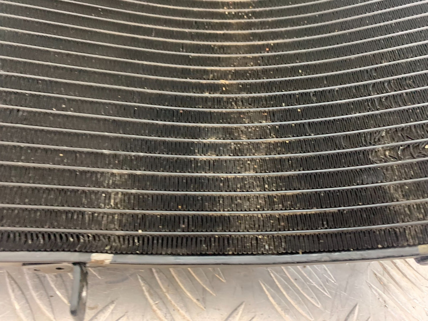 TRIUMPH 675 STREET TRIPLE R RADIATOR AND FAN  YEAR 2013 - 2016 (CMB1221)