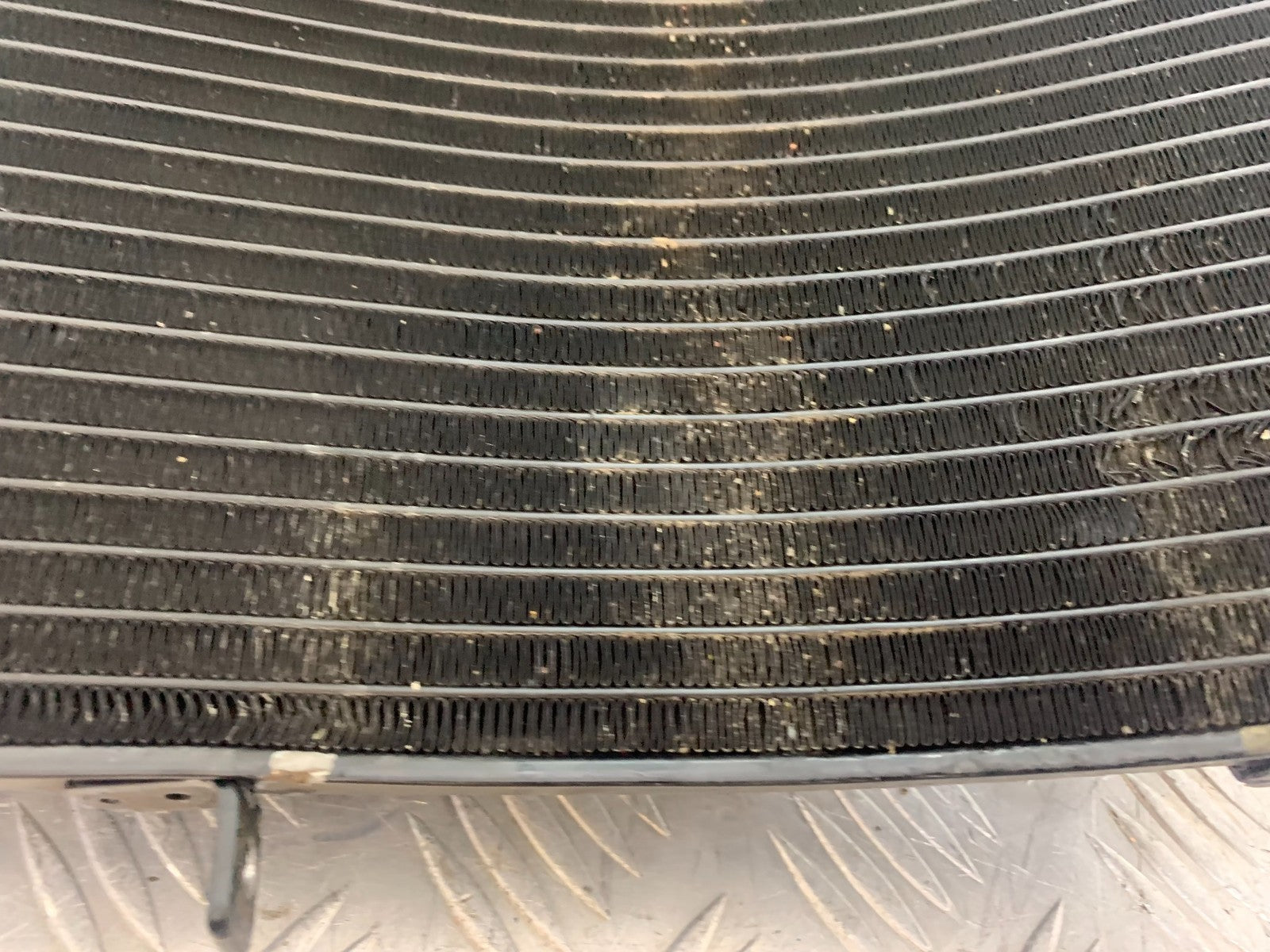 TRIUMPH 675 STREET TRIPLE R RADIATOR AND FAN  YEAR 2013 - 2016 (CMB1221)