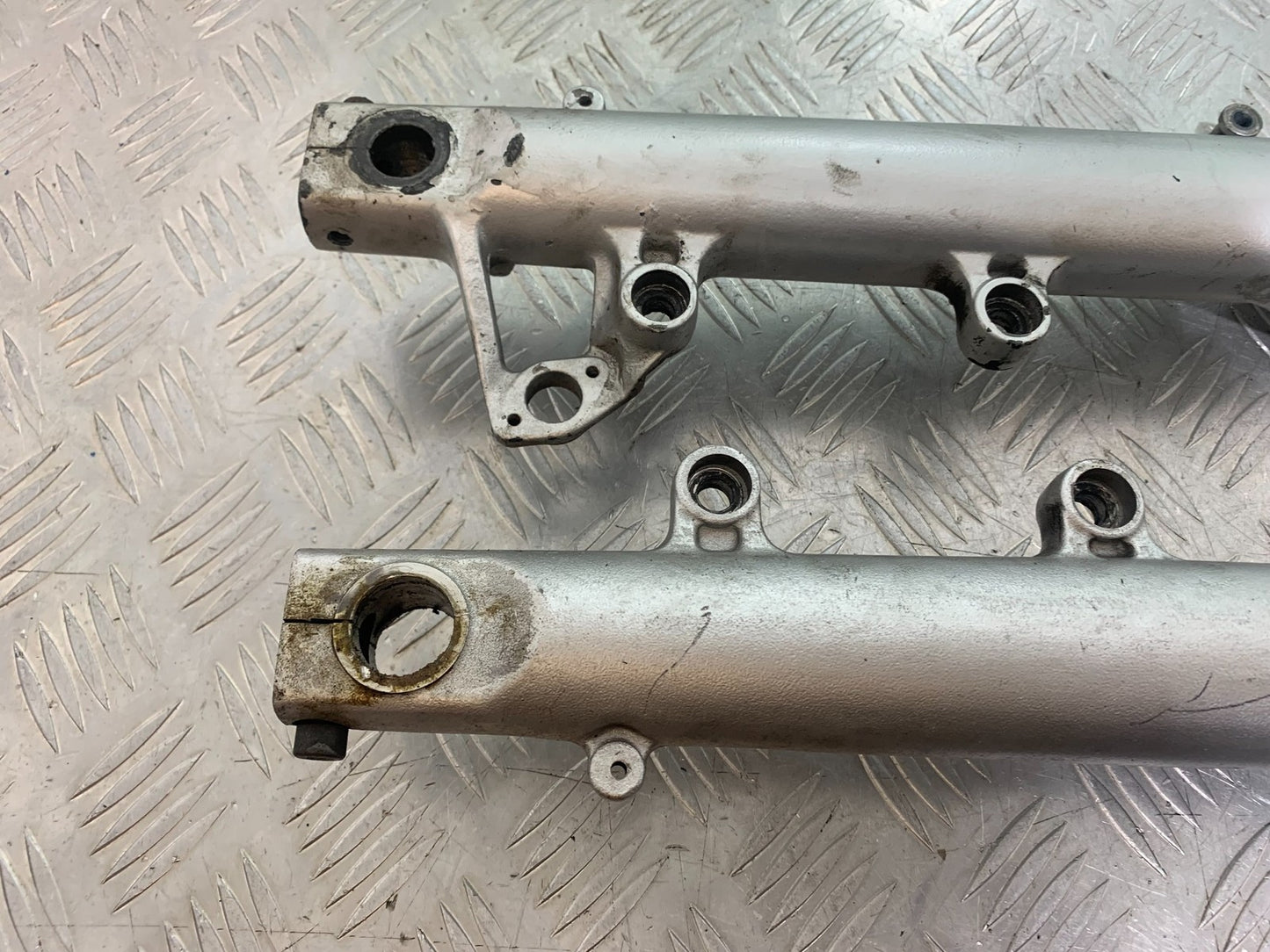 BMW R850 R R850R  FORKS  YEAR 1994-2002 (CMB1170)