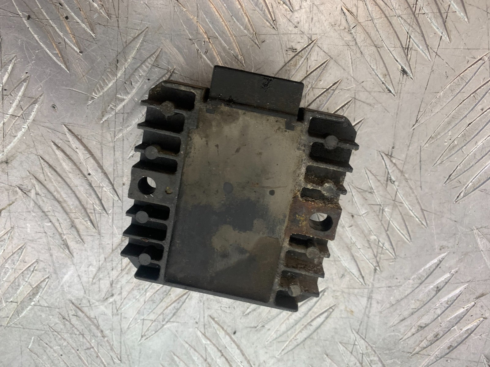 KAWASAKI GPZ600 GPZ 600 REGULATOR  YEAR 1988-90 (CMB1258)
