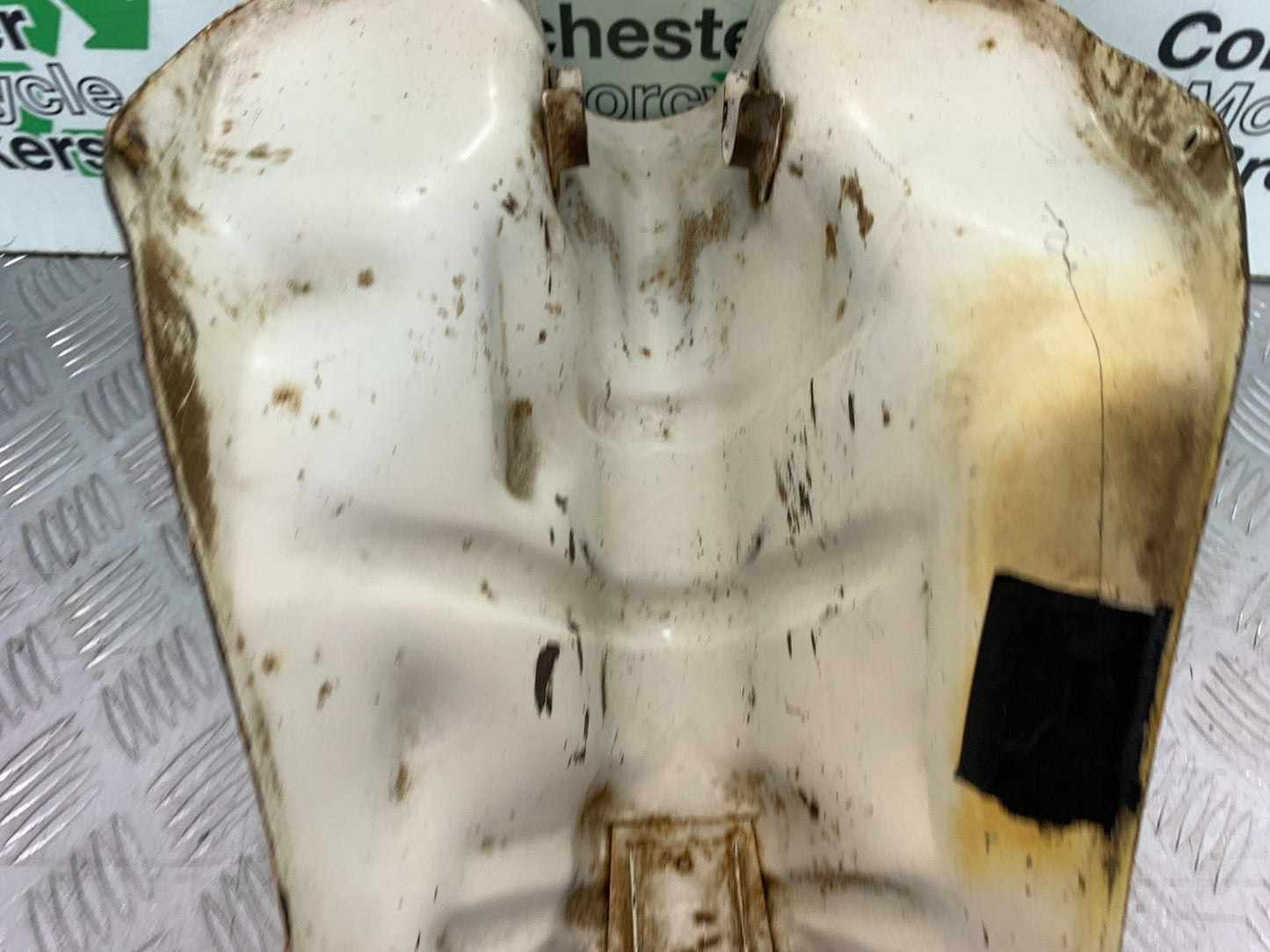 KAWASAKI KLR250 KLR 250 PETROL TANK YEAR 1984-2001 (CMB1225)