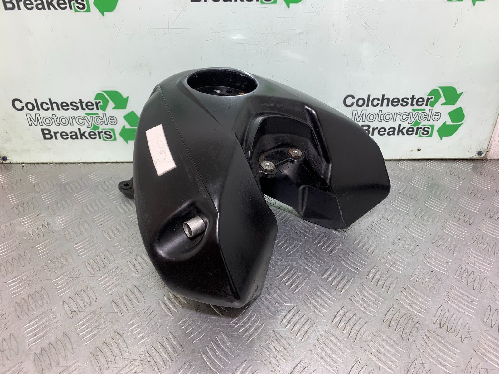 KTM 690 DUKE R LC4 FUEL PETROL TANK YEAR 2012-2015  (CMB1180)