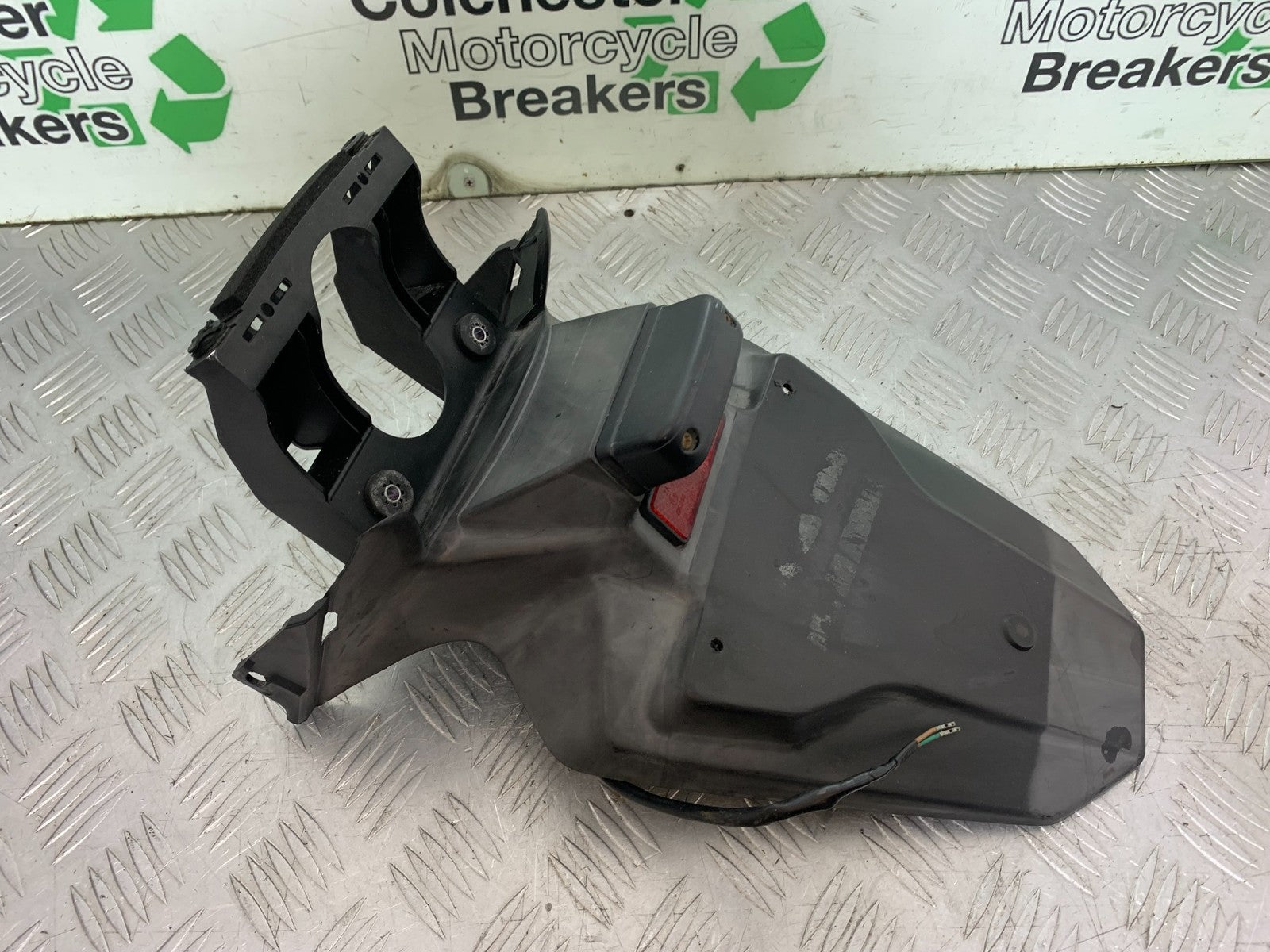 HONDA CBF600 CBF 600 REAR MUDGUARD   YEAR 2004-07  (CMB1305)