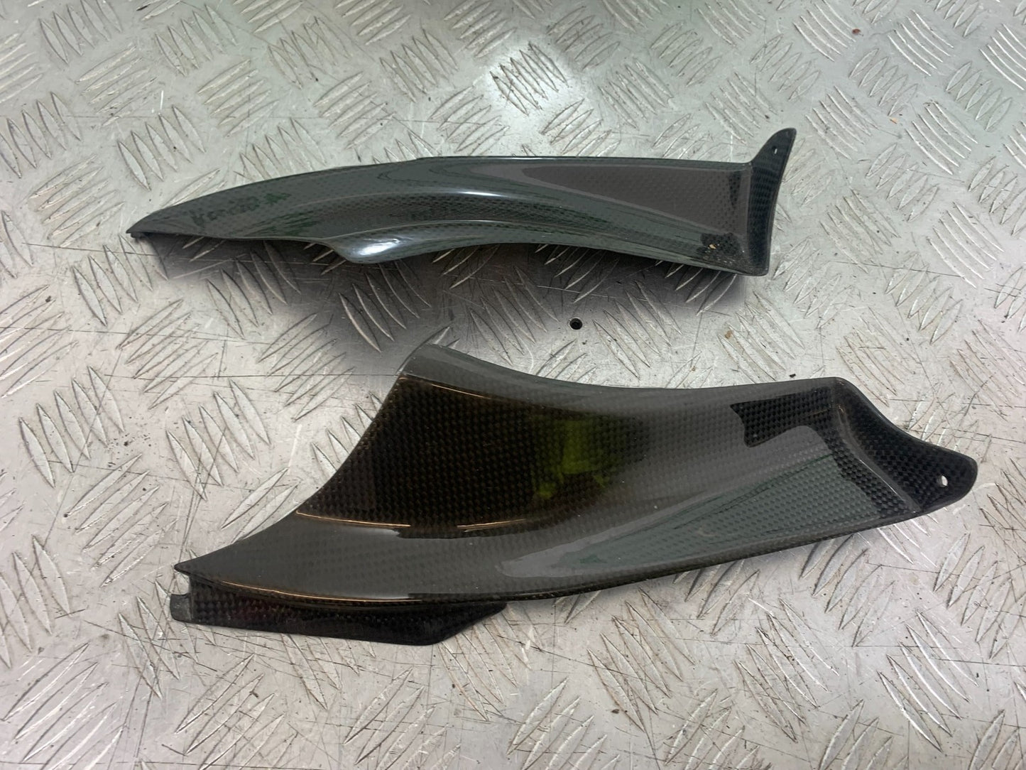 APRILIA RSV1000 R FACTORY MILLE CARBON TOP FAIRING INFILLS 2004-09 (CMB1203)