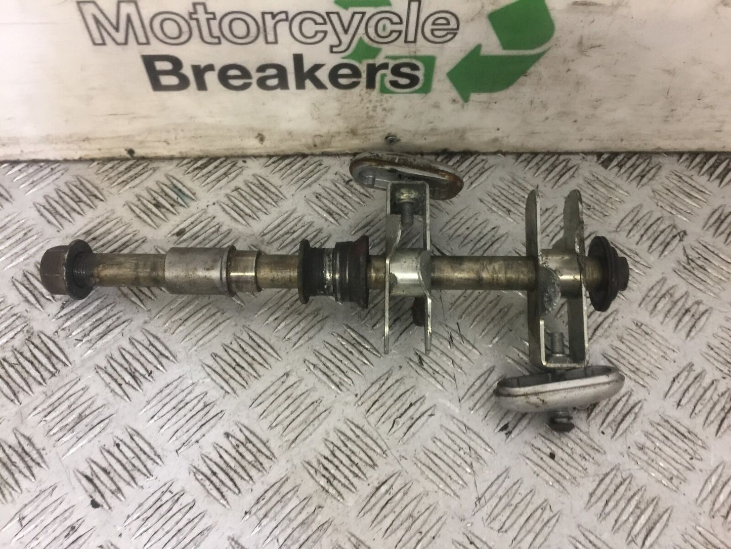 SUZUKI SFV650 SFV 650 GLADIUS CHAIN ADJUSTERS    2009-15 (STOCK 709)